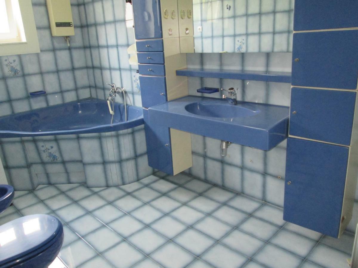 Velin Apartment *